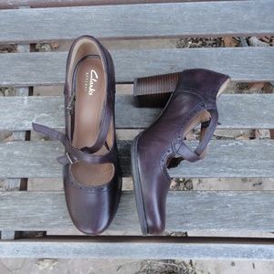 Clarks Women's Ciera Dusk Shoe (burgundy)